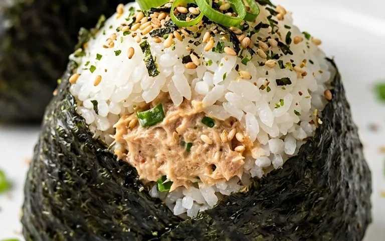 15-min. Easy Japanese Tuna Onigiri